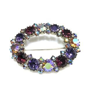 Oval Purple Aurora Borealis Lavender Rhinestone Brooch, Dog-toothed Prong Set
